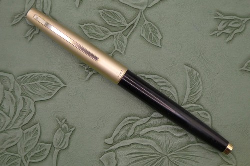 Vintage pilot fountain - pilot,